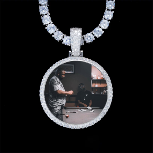 925S & VVS Moissanite 3D Circle Custom Picture Pendant