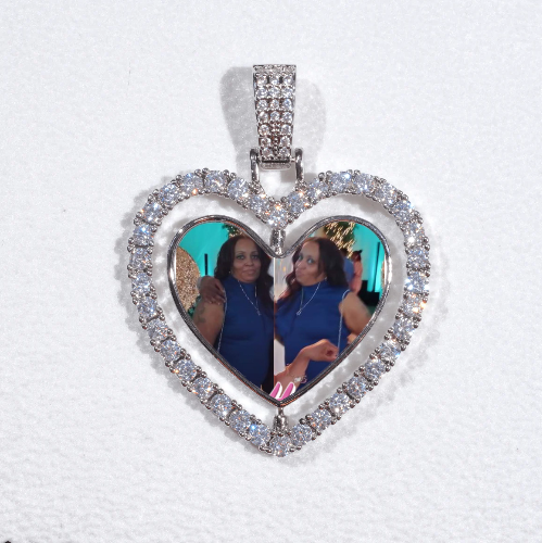 3D Spinning 2-Faced Heart Custom Picture Pendant