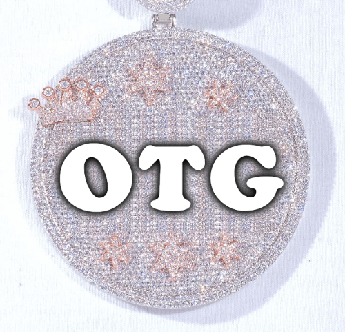 CUSTOM LETTER NECKLACE 3D BIG CROWN DISC