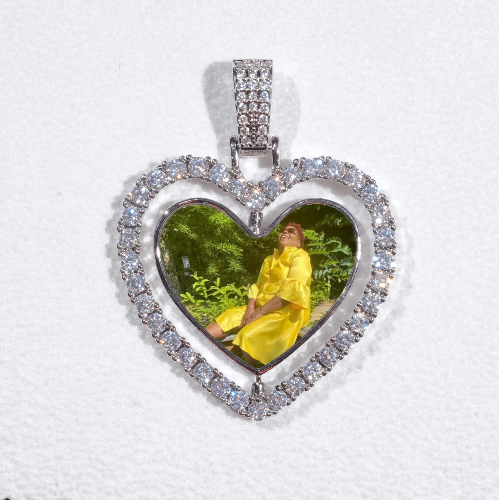 3D Spinning 2-Faced Heart Custom Picture Pendant
