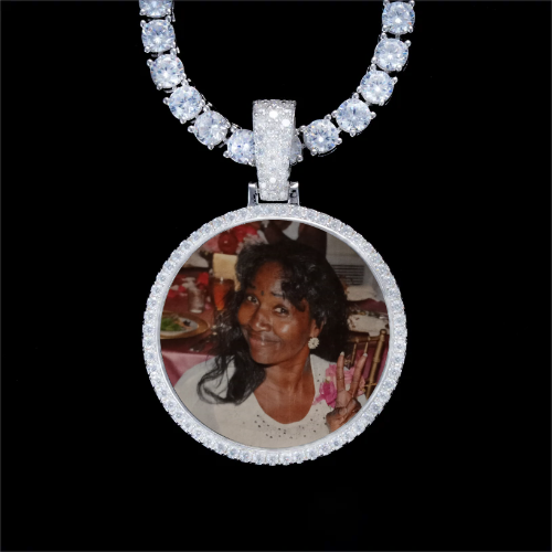 925S & VVS Moissanite 3D Circle Custom Picture Pendant