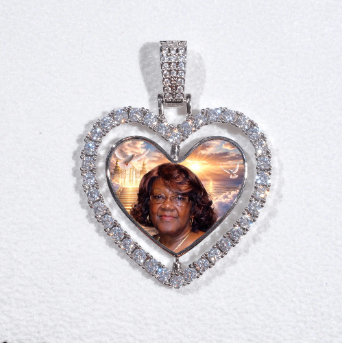 3D Spinning 2-Faced Heart Custom Picture Pendant