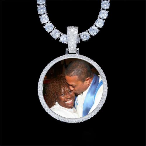 925S & VVS Moissanite 3D Circle Custom Picture Pendant
