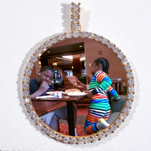 LARGE 3D CIRCLE CUSTOM PICTURE PENDANT