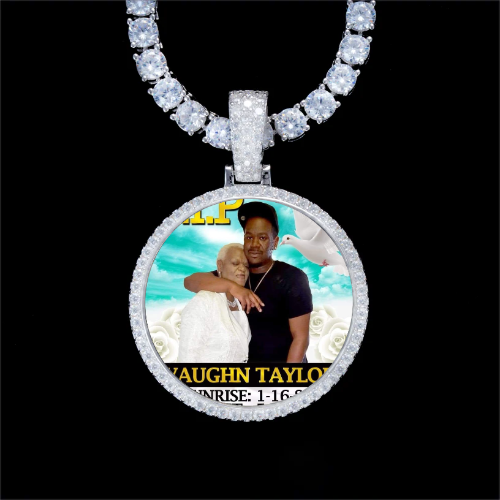 925S & VVS Moissanite 3D Circle Custom Picture Pendant