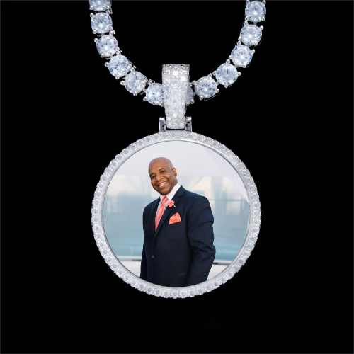 925S & VVS Moissanite 3D Circle Custom Picture Pendant