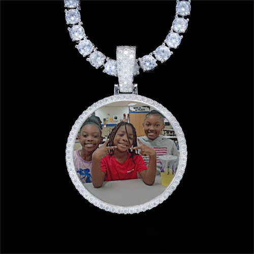 925S & VVS Moissanite 3D Circle Custom Picture Pendant