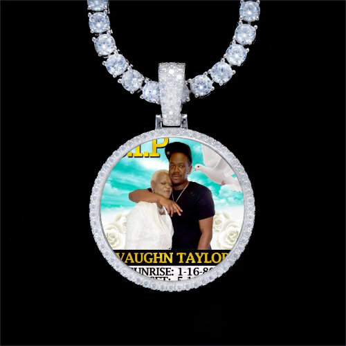 925S & VVS Moissanite 3D Circle Custom Picture Pendant