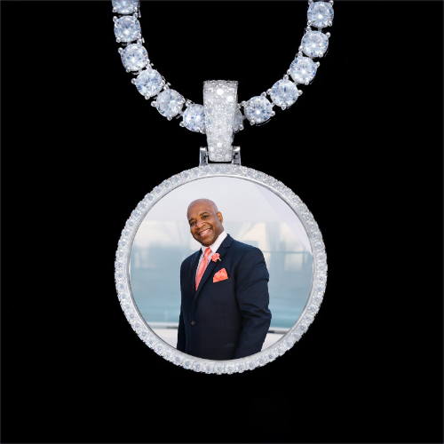 925S & VVS Moissanite 3D Circle Custom Picture Pendant