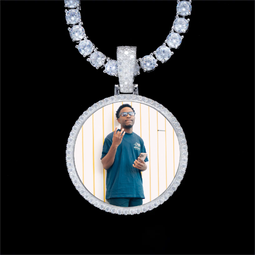 925S & VVS Moissanite 3D Circle Custom Picture Pendant