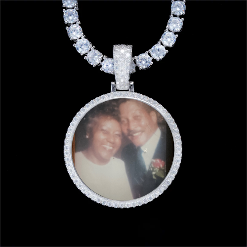 925S & VVS Moissanite 3D Circle Custom Picture Pendant