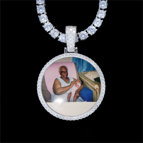 925S & VVS Moissanite 3D Circle Custom Picture Pendant
