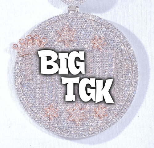CUSTOM LETTER NECKLACE 3D BIG CROWN DISC