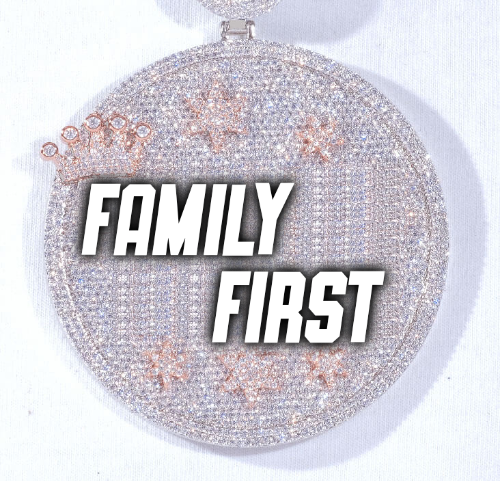 CUSTOM LETTER NECKLACE 3D BIG CROWN DISC
