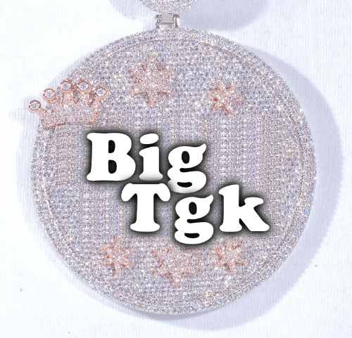 CUSTOM LETTER NECKLACE 3D BIG CROWN DISC