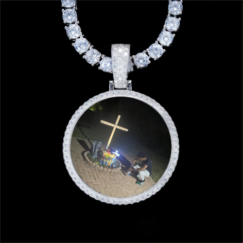 925S & VVS Moissanite 3D Circle Custom Picture Pendant