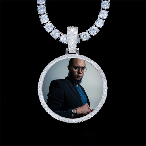925S & VVS Moissanite 3D Circle Custom Picture Pendant