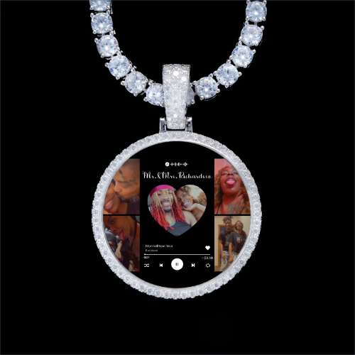 925S & VVS Moissanite 3D Circle Custom Picture Pendant