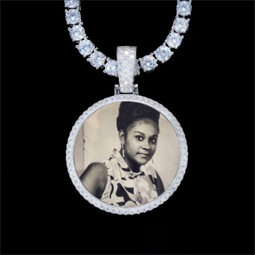 925S & VVS Moissanite 3D Circle Custom Picture Pendant