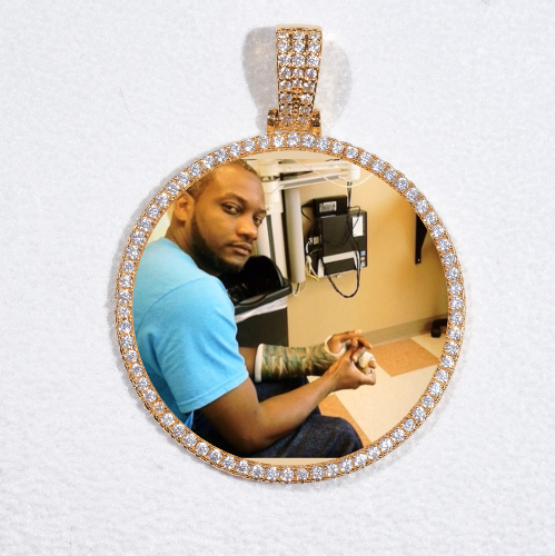 MEDIUM 3D CIRCLE CUSTOM PICTURE PENDANT