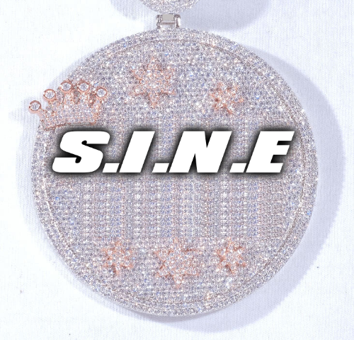 CUSTOM LETTER NECKLACE 3D BIG CROWN DISC