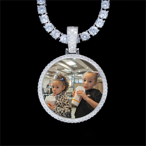 925S & VVS Moissanite 3D Circle Custom Picture Pendant