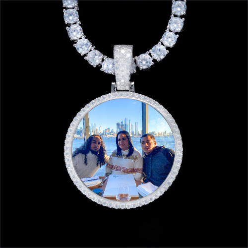 925S & VVS Moissanite 3D Circle Custom Picture Pendant