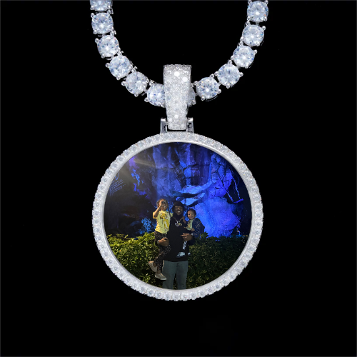 925S & VVS Moissanite 3D Circle Custom Picture Pendant