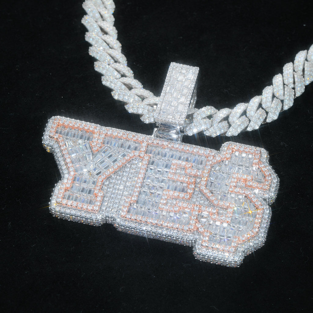 YES BAGUETTE ICED NECKLACE