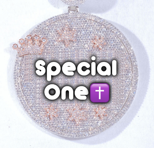 CUSTOM LETTER NECKLACE 3D BIG CROWN DISC