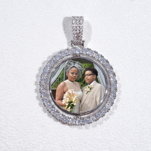 3D Spinning 2-Faced Custom Picture Pendant