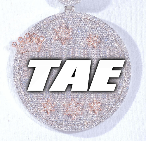 CUSTOM LETTER NECKLACE 3D BIG CROWN DISC