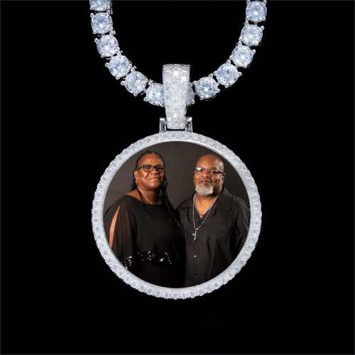 925S & VVS Moissanite 3D Circle Custom Picture Pendant