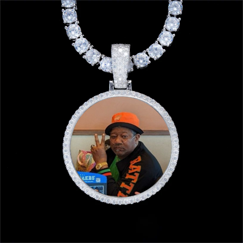 925S & VVS Moissanite 3D Circle Custom Picture Pendant