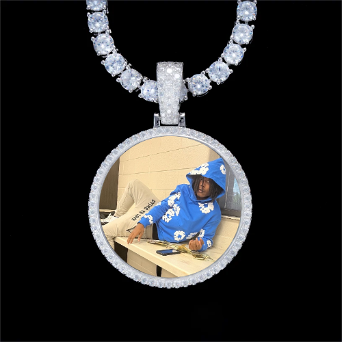 925S & VVS Moissanite 3D Circle Custom Picture Pendant