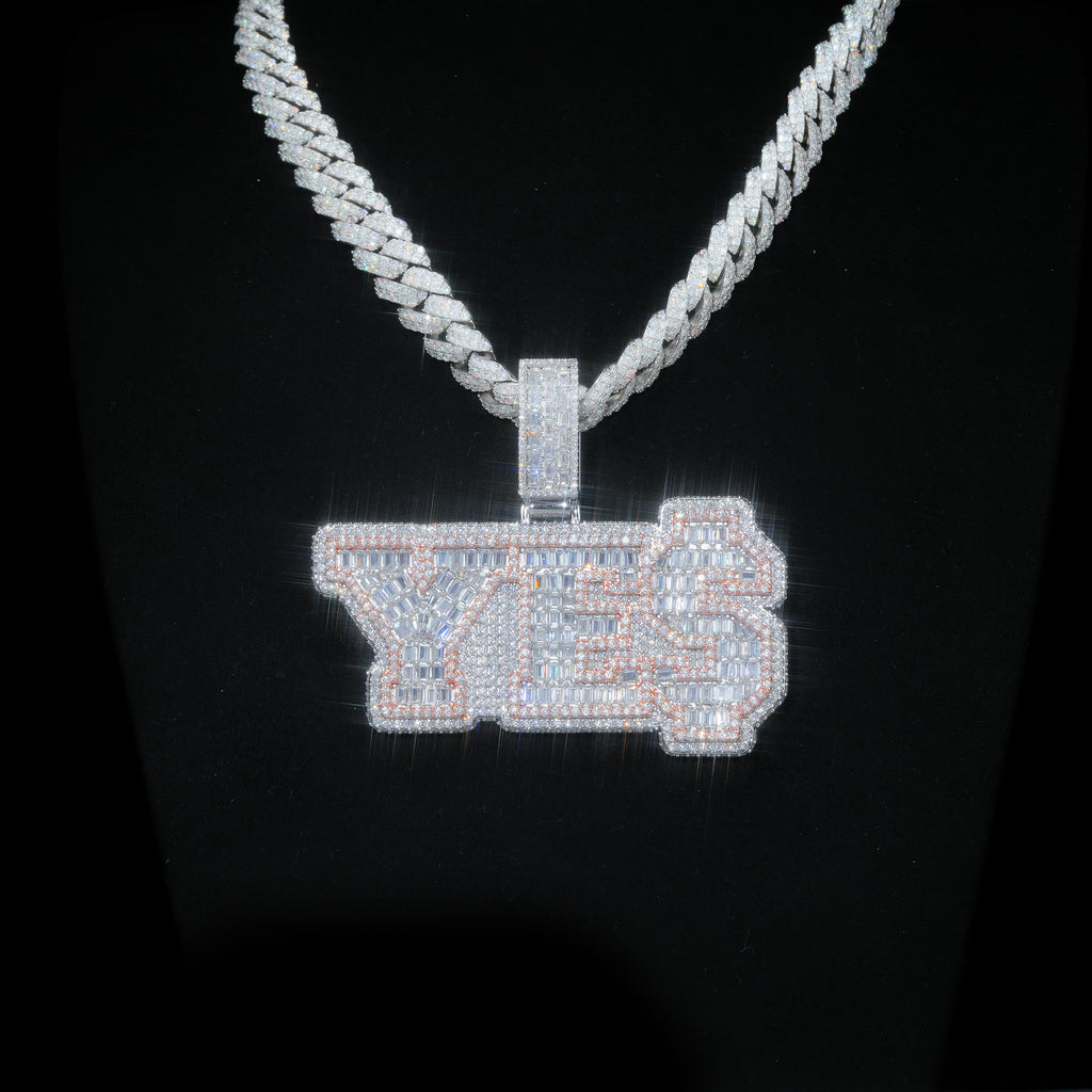YES BAGUETTE ICED NECKLACE