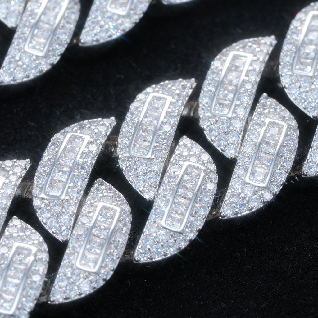 17MM WHITEGOLD CURVED CLASP BAGUETTE CUBAN CHAIN