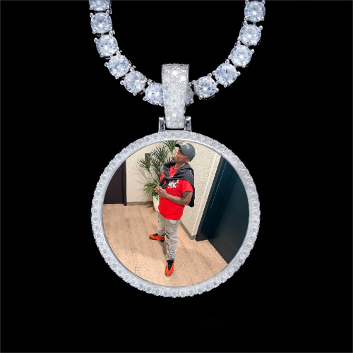 925S & VVS Moissanite 3D Circle Custom Picture Pendant