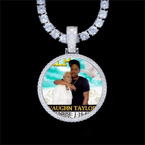 925S & VVS Moissanite 3D Circle Custom Picture Pendant