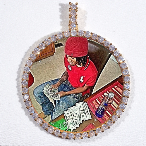 LARGE 3D CIRCLE CUSTOM PICTURE PENDANT