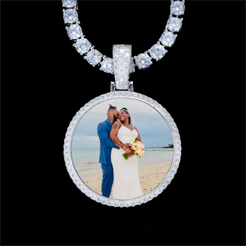 925S & VVS Moissanite 3D Circle Custom Picture Pendant