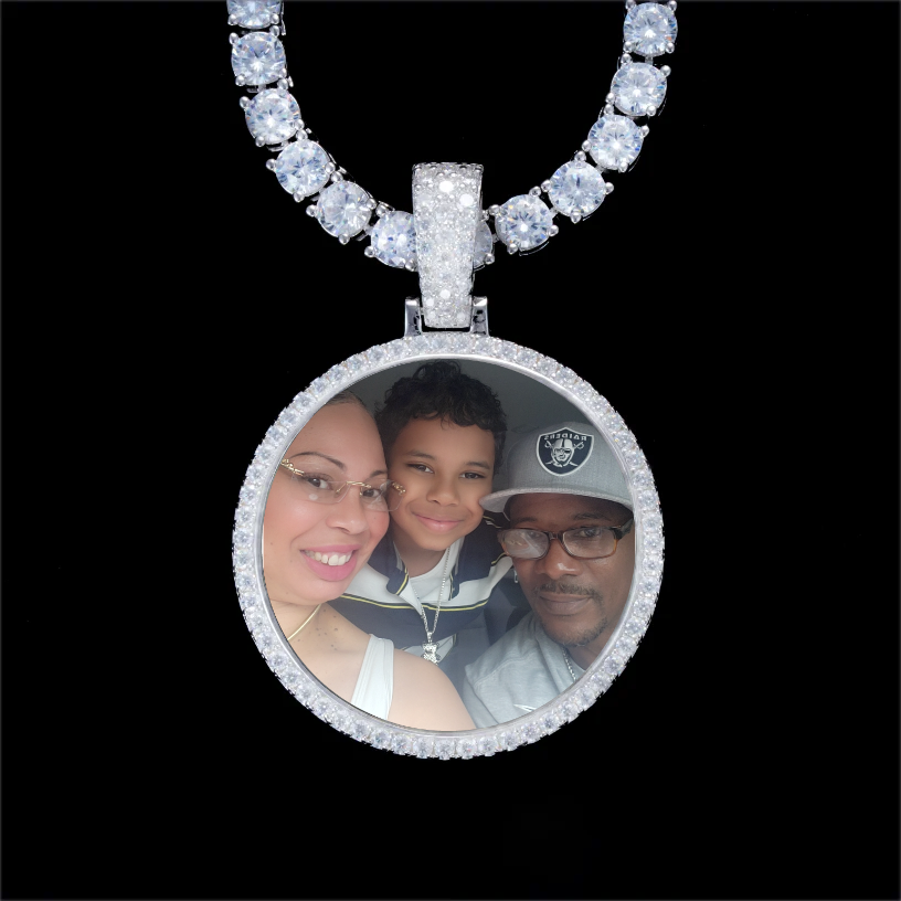 925S & VVS Moissanite 3D Circle Custom Picture Pendant
