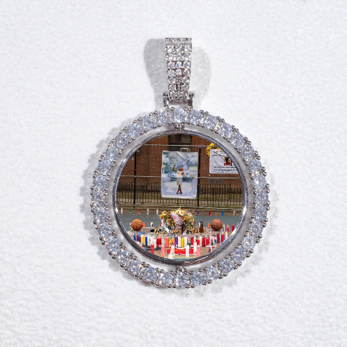 3D Spinning 2-Faced Custom Picture Pendant
