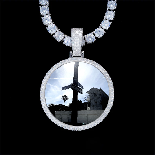 925S & VVS Moissanite 3D Circle Custom Picture Pendant