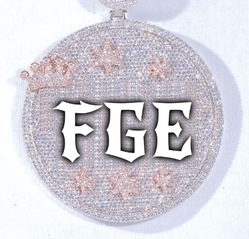 CUSTOM LETTER NECKLACE 3D BIG CROWN DISC