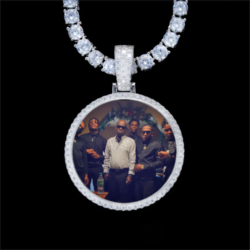 925S & VVS Moissanite 3D Circle Custom Picture Pendant