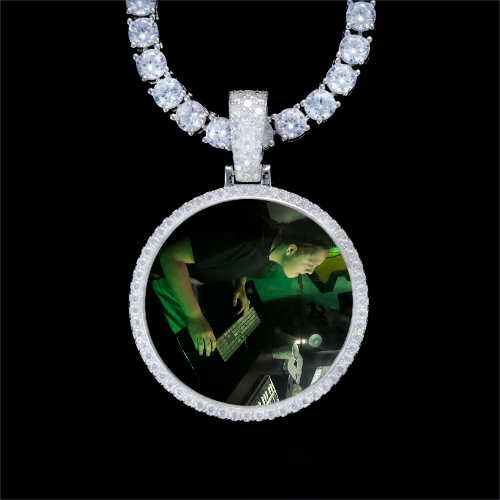 925S & VVS Moissanite 3D Circle Custom Picture Pendant
