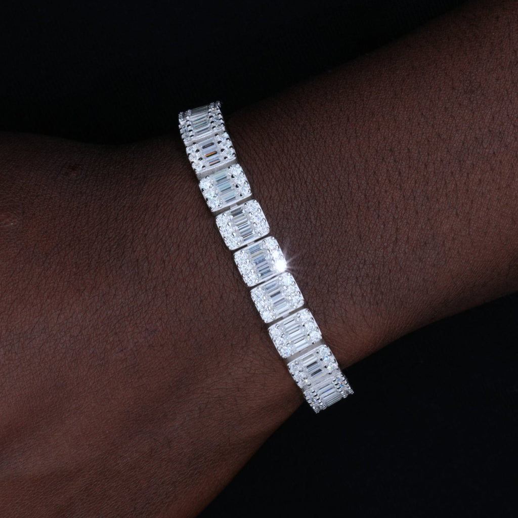 925S & VVS Moissanite 8MM Bageutte Bracelet