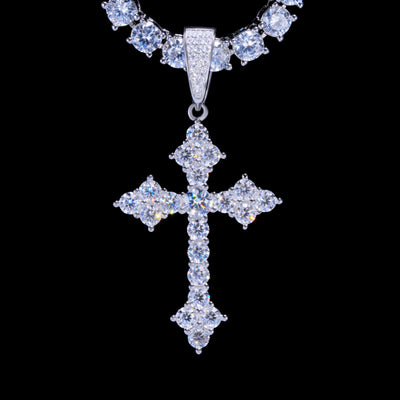 925S & VVS Moissanite Celtic Cross Necklace