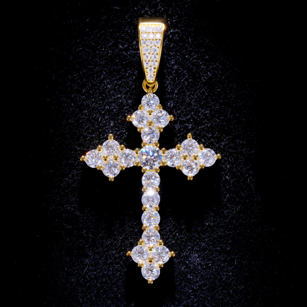 925S & VVS Moissanite Celtic Cross Necklace